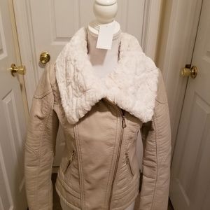 Women Guess Motto Jacket w faux fur collar Sz S